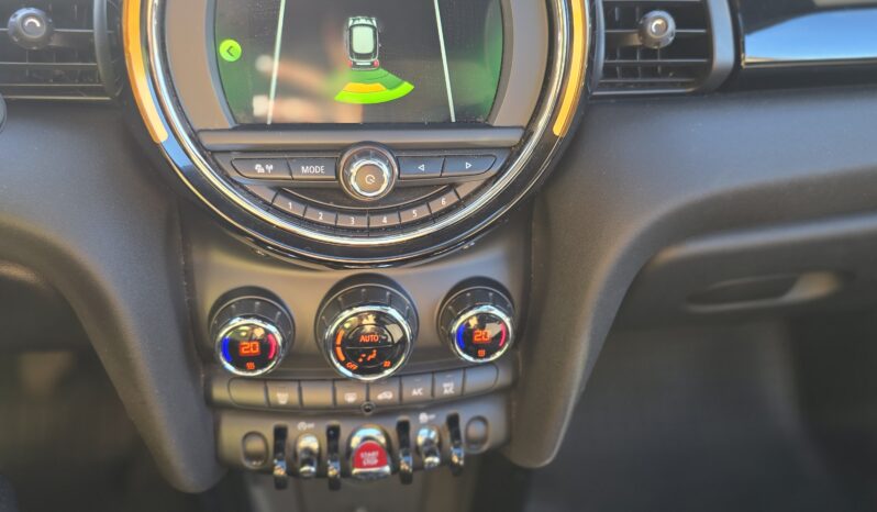 
								Mini Cooper full									