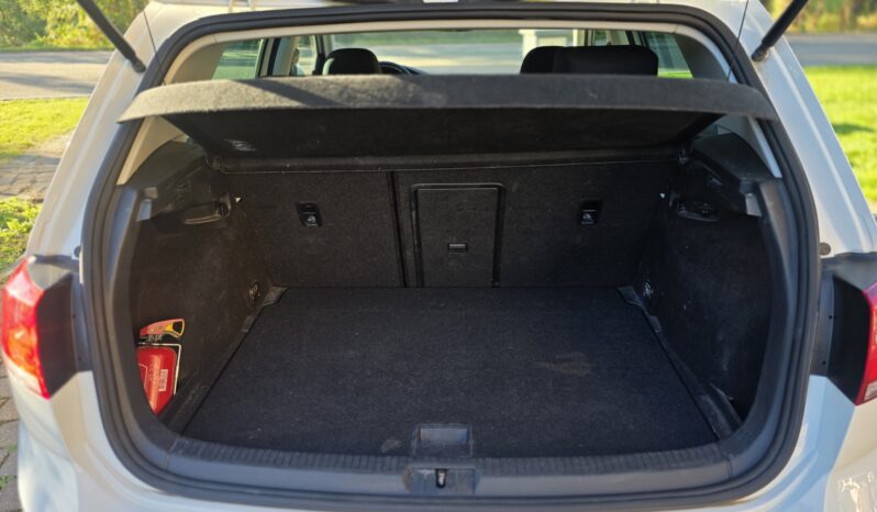 
								Volkswagen Golf VII full									