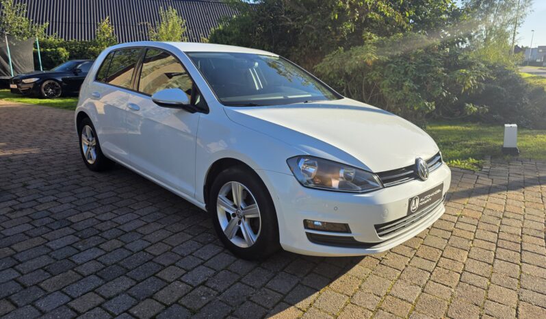 
								Volkswagen Golf VII full									