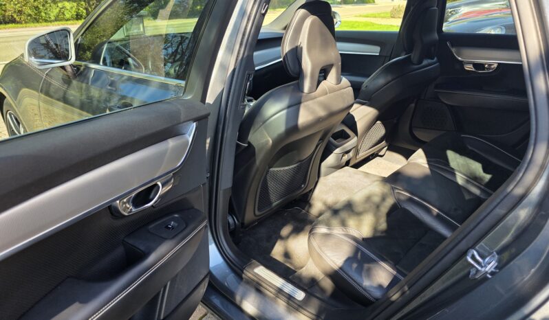 
								Volvo V90 2.0 D4 R-Design Automaat full									