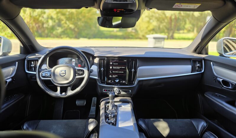 
								Volvo V90 2.0 D4 R-Design Automaat full									